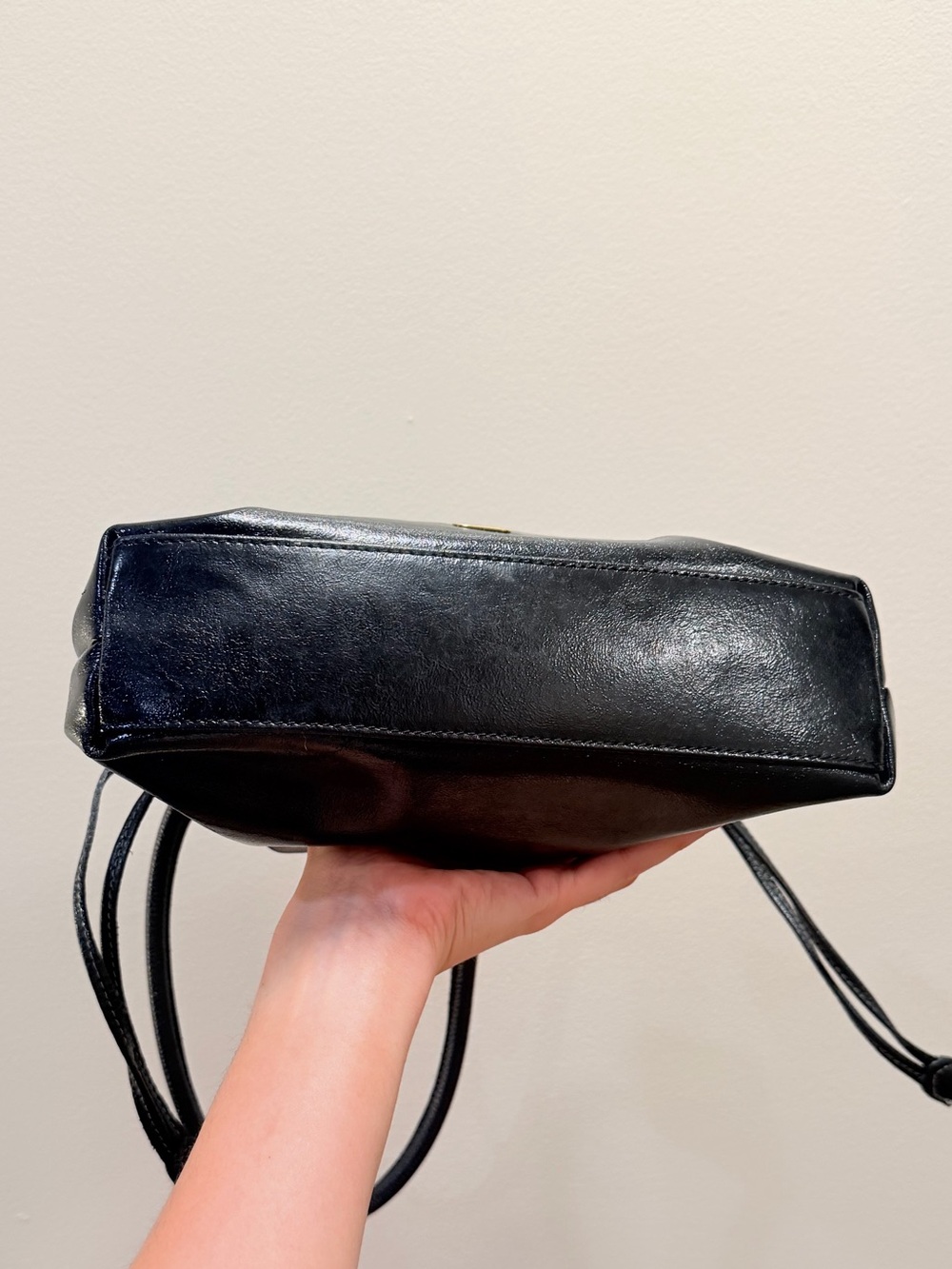 LIKE NEW Grilli Italian Black Leather Gathered Shoulder Bag - Picture 5 of 8